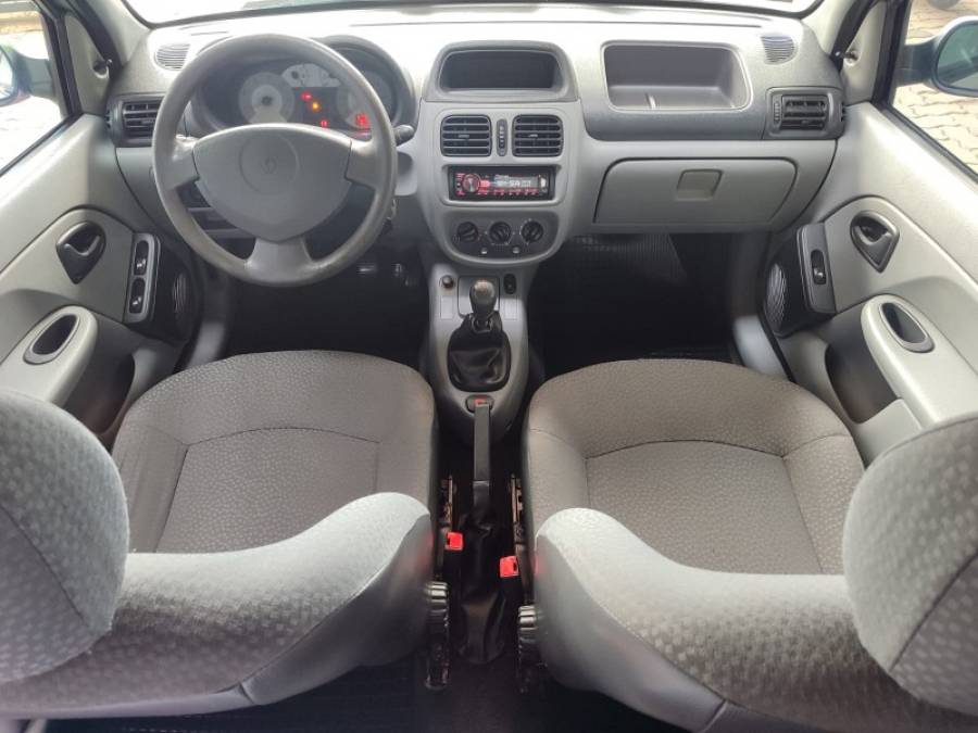 RENAULT - CLIO - 2009/2010 - Prata - R$ 25.900,00