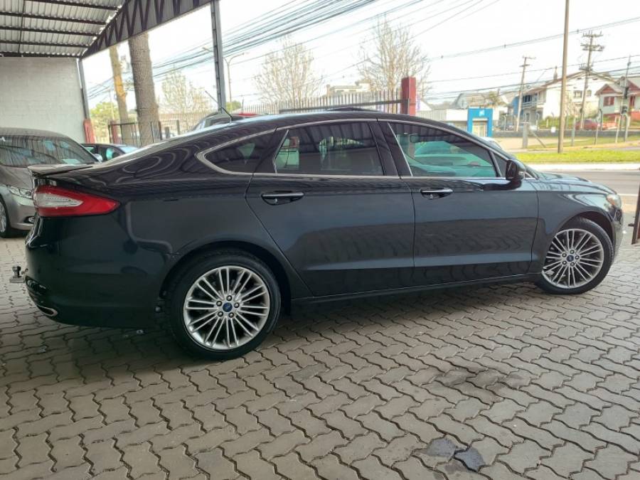 FORD - FUSION - 2014/2015 - Preta - R$ 79.900,00