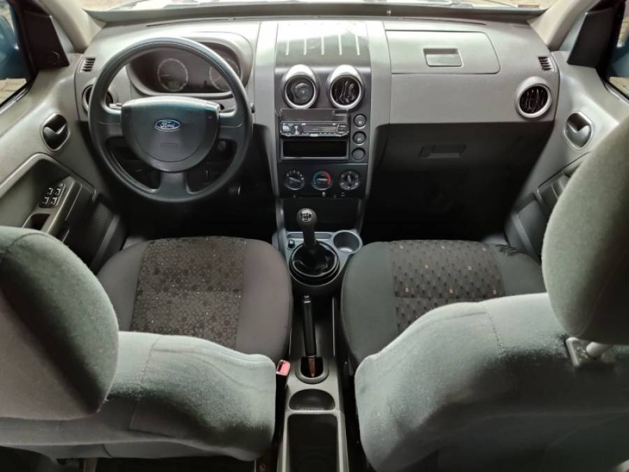 FORD - ECOSPORT - 2003/2004 - Preta - R$ 26.900,00