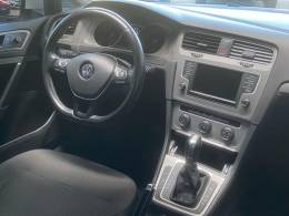 VOLKSWAGEN - GOLF - 2015/2016 - Branca - R$ 74.900,00