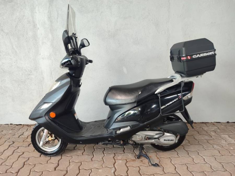 SUZUKI - BURGMAN - 2012/2013 - Preta - R$ 8.900,00