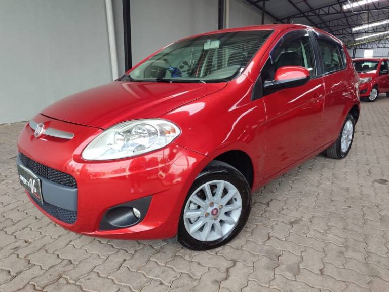 FIAT - PALIO - 2012/2013 - Vermelha - R$ 34.900,00