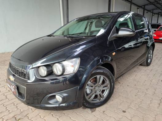 CHEVROLET - SONIC - 2013/2014 - Preta - R$ 42.900,00