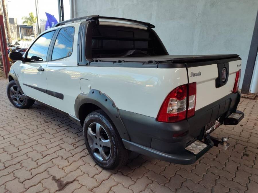 FIAT - STRADA - 2013/2013 - Branca - R$ 54.900,00