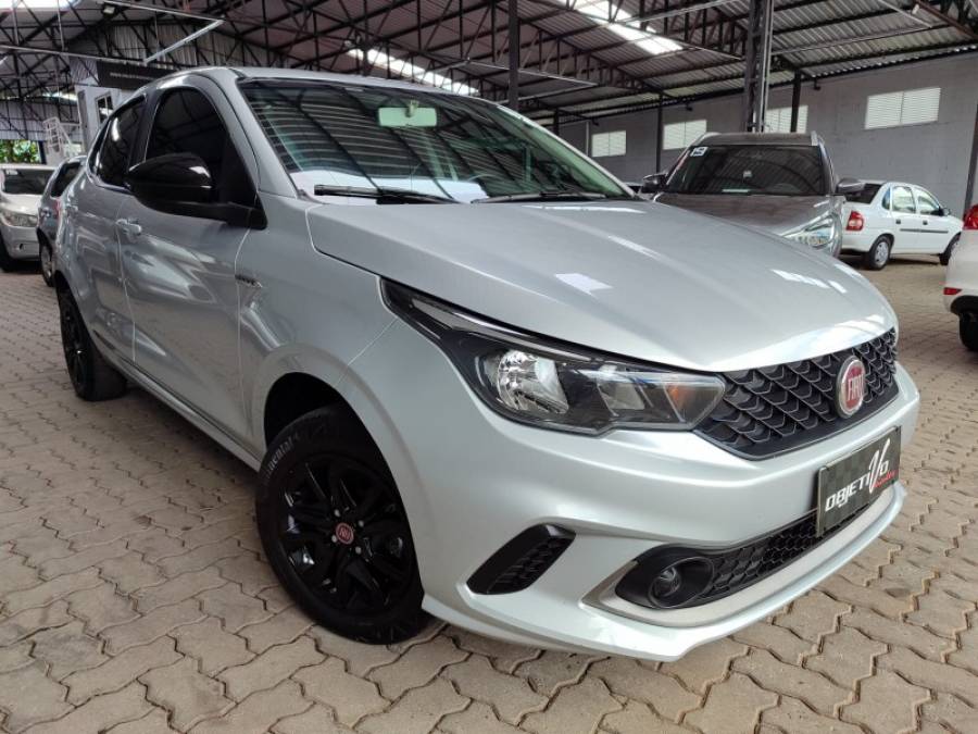 FIAT - ARGO - 2018/2018 - Prata - R$ 55.900,00