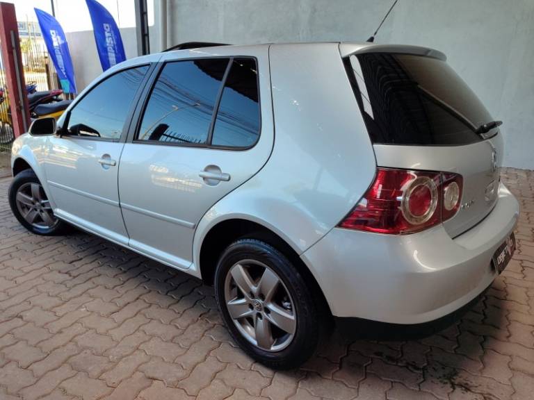 VOLKSWAGEN - GOLF - 2009/2010 - Prata - R$ 50.900,00