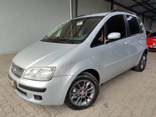 FIAT - IDEA - 2008/2009 - Prata - R$ 27.900,00