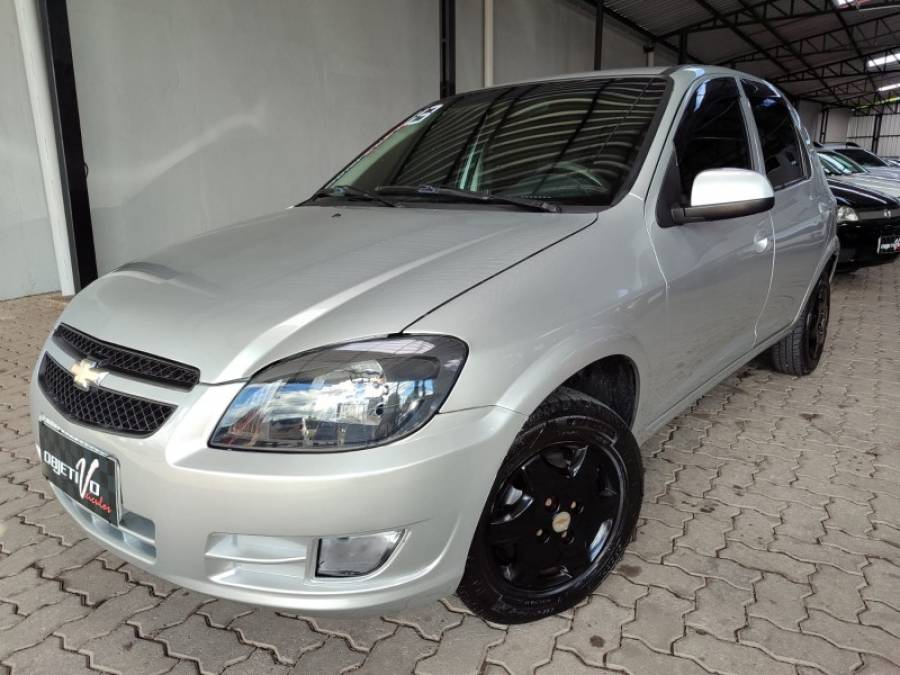 CHEVROLET - CELTA - 2012/2013 - Prata - R$ 31.900,00