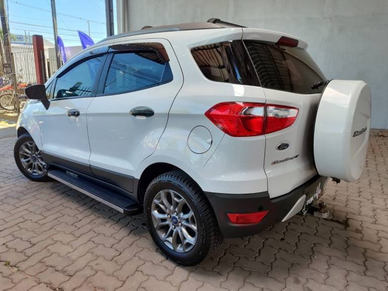 FORD - ECOSPORT - 2013/2014 - Branca - R$ 55.900,00