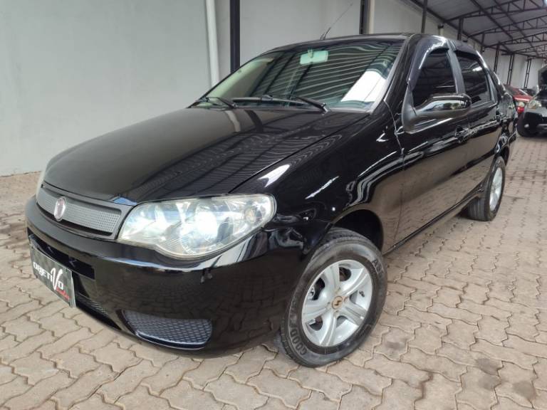 FIAT - SIENA - 2008/2009 - Preta - R$ 25.900,00