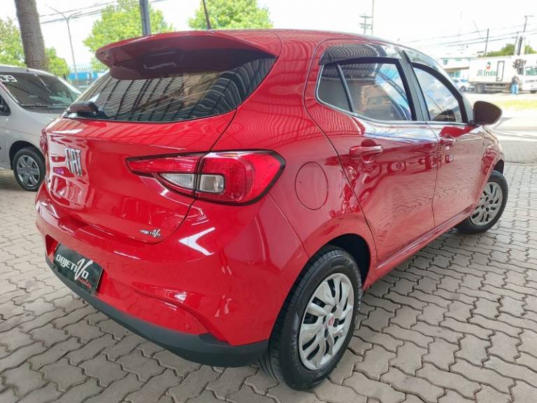 FIAT - ARGO - 2017/2018 - Vermelha - R$ 56.900,00