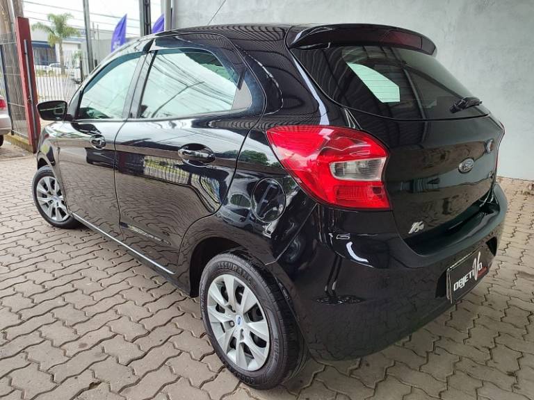 FORD - KA - 2014/2015 - Preta - R$ 41.900,00