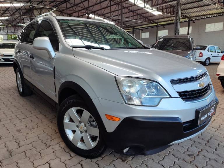 CHEVROLET - CAPTIVA - 2010/2011 - Prata - R$ 43.900,00