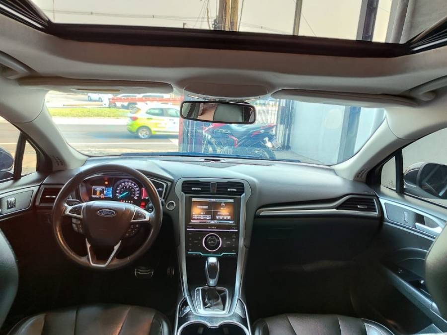 FORD - FUSION - 2014/2015 - Preta - R$ 78.900,00