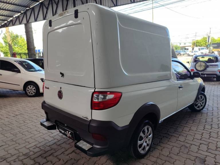 FIAT - STRADA - 2018/2019 - Branca - R$ 58.900,00