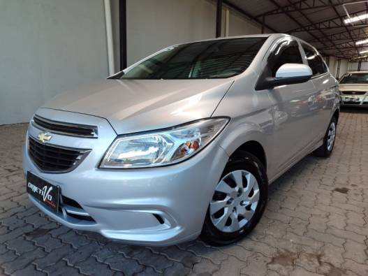 CHEVROLET - ONIX - 2014/2015 - Prata - R$ 44.900,00