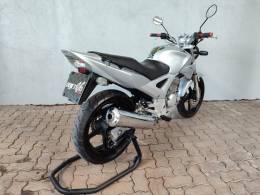 HONDA - CB TWISTER - 2004/2005 - Prata - R$ 9.900,00