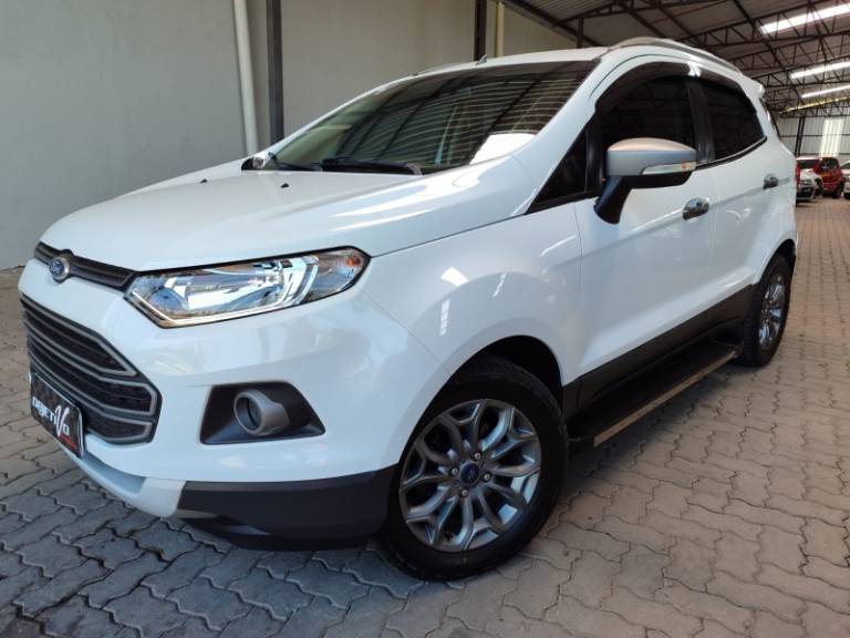 FORD - ECOSPORT - 2013/2014 - Branca - R$ 55.900,00