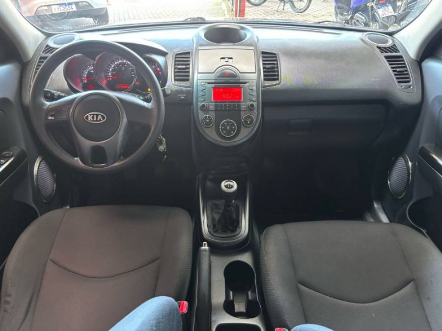 KIA MOTORS - SOUL - 2010/2011 - Preta - R$ 43.900,00