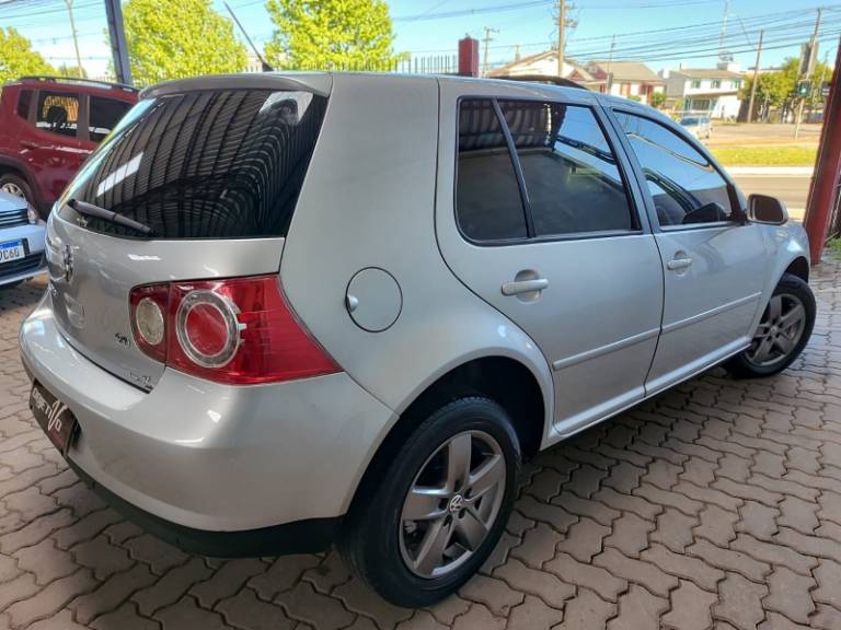 VOLKSWAGEN - GOLF - 2009/2010 - Prata - R$ 50.900,00