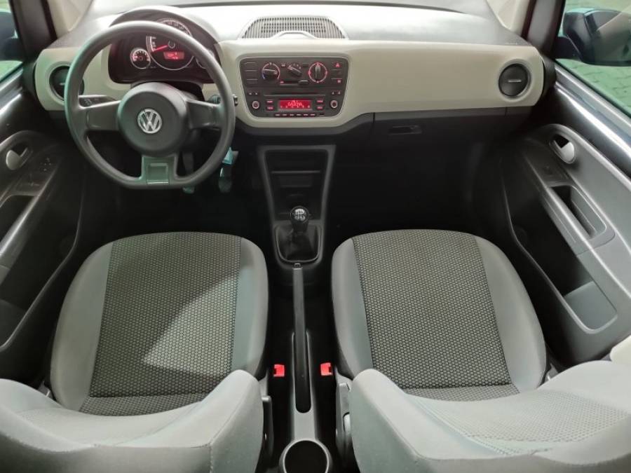 VOLKSWAGEN - UP - 2015/2016 - Preta - R$ 49.900,00