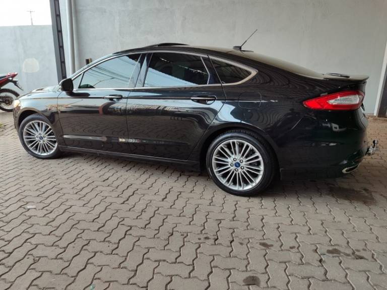 FORD - FUSION - 2014/2015 - Preta - R$ 78.900,00