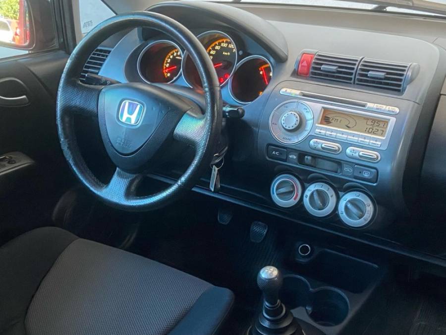 HONDA - FIT - 2008/2008 - Preta - R$ 35.900,00