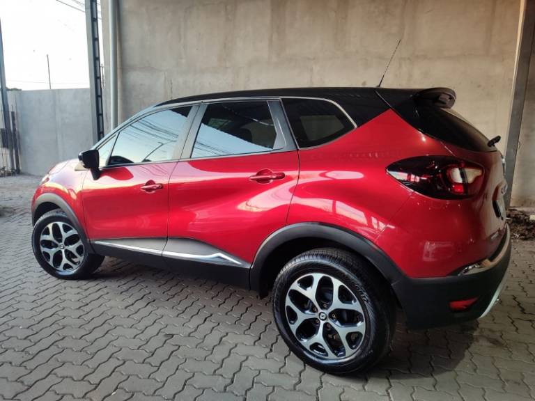 RENAULT - CAPTUR - 2019/2020 - Vermelha - R$ 80.900,00