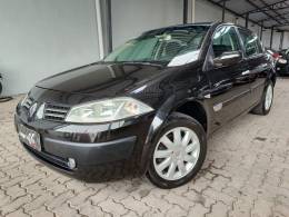 RENAULT - MÉGANE - 2010/2011 - Preta - R$ 31.900,00