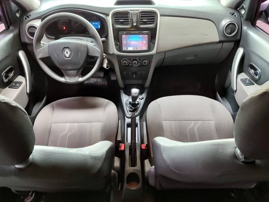 RENAULT - LOGAN - 2015/2015 - Prata - R$ 36.900,00